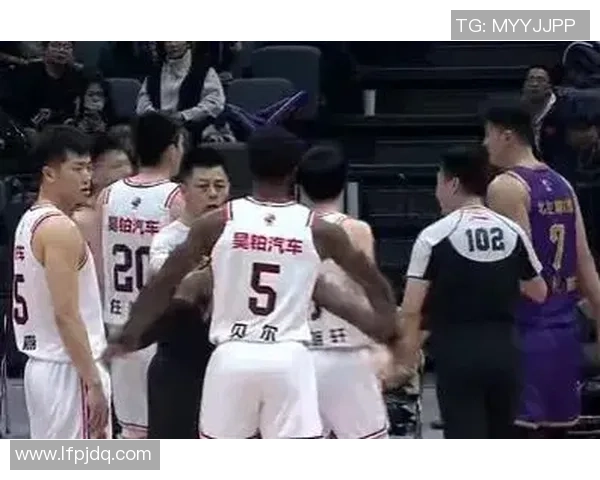 摩纳哥与尤文图斯激战正酣赛果揭晓引发球迷热议